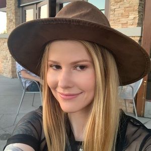 Meet your Posher, The Late Cowboy